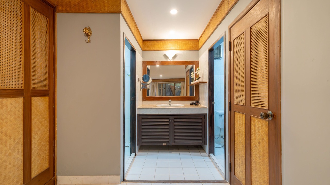Photo of Bathroom in Kata
