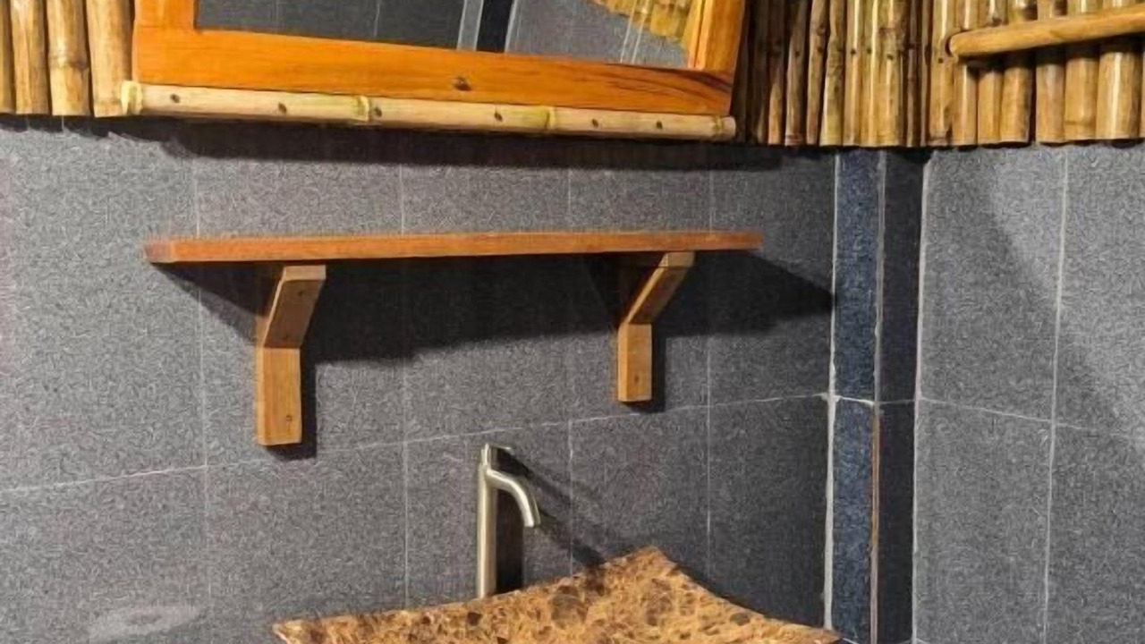 Photo of Bathroom in Thakhek