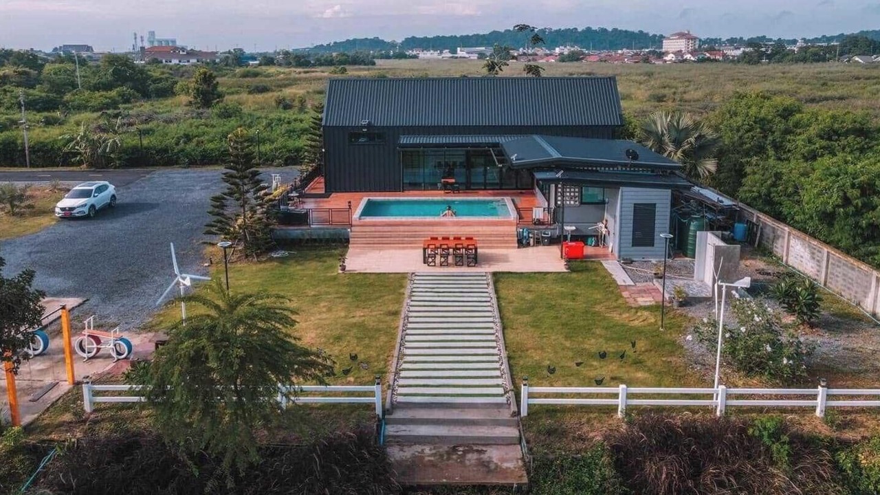 Photo of Outdoor in Nong Khae