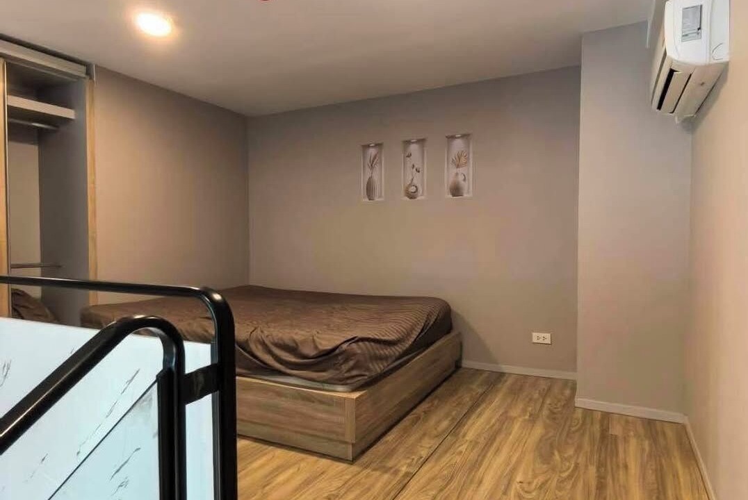 Photo of Bedroom in Khanna Yao