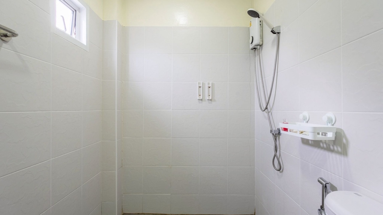 Photo of Bathroom in Pong