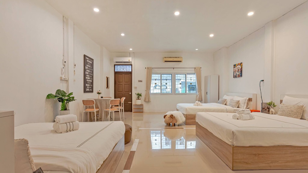 Photo of Patio Balcony in Phra Khanong