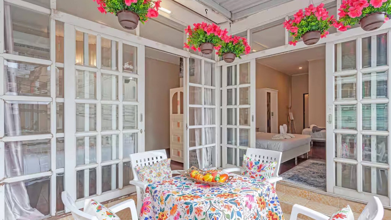 Photo of Bedroom in Khlong Tan