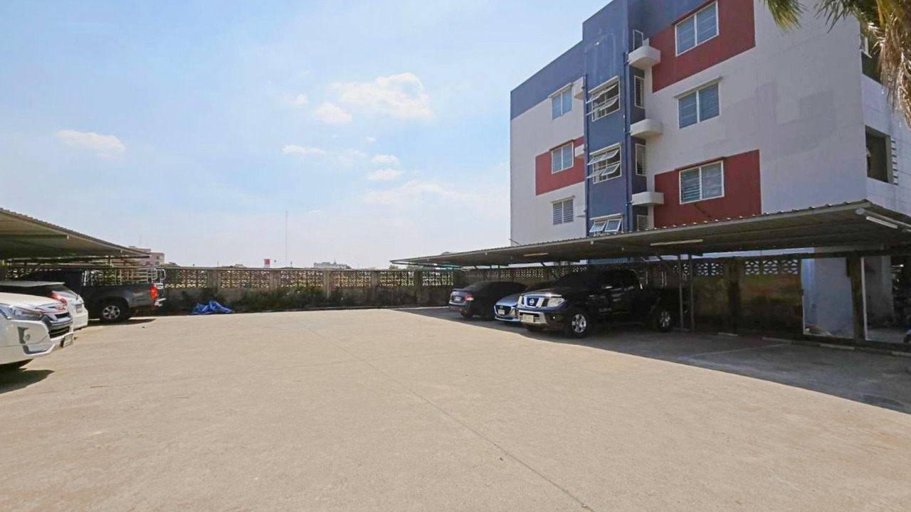Photo of Outdoor in Bang Bua Thong