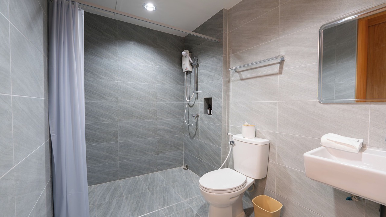 Photo of Bathroom in Don Hua Lo