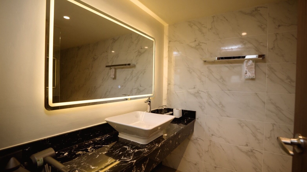 Photo of Bathroom in Pom Prap