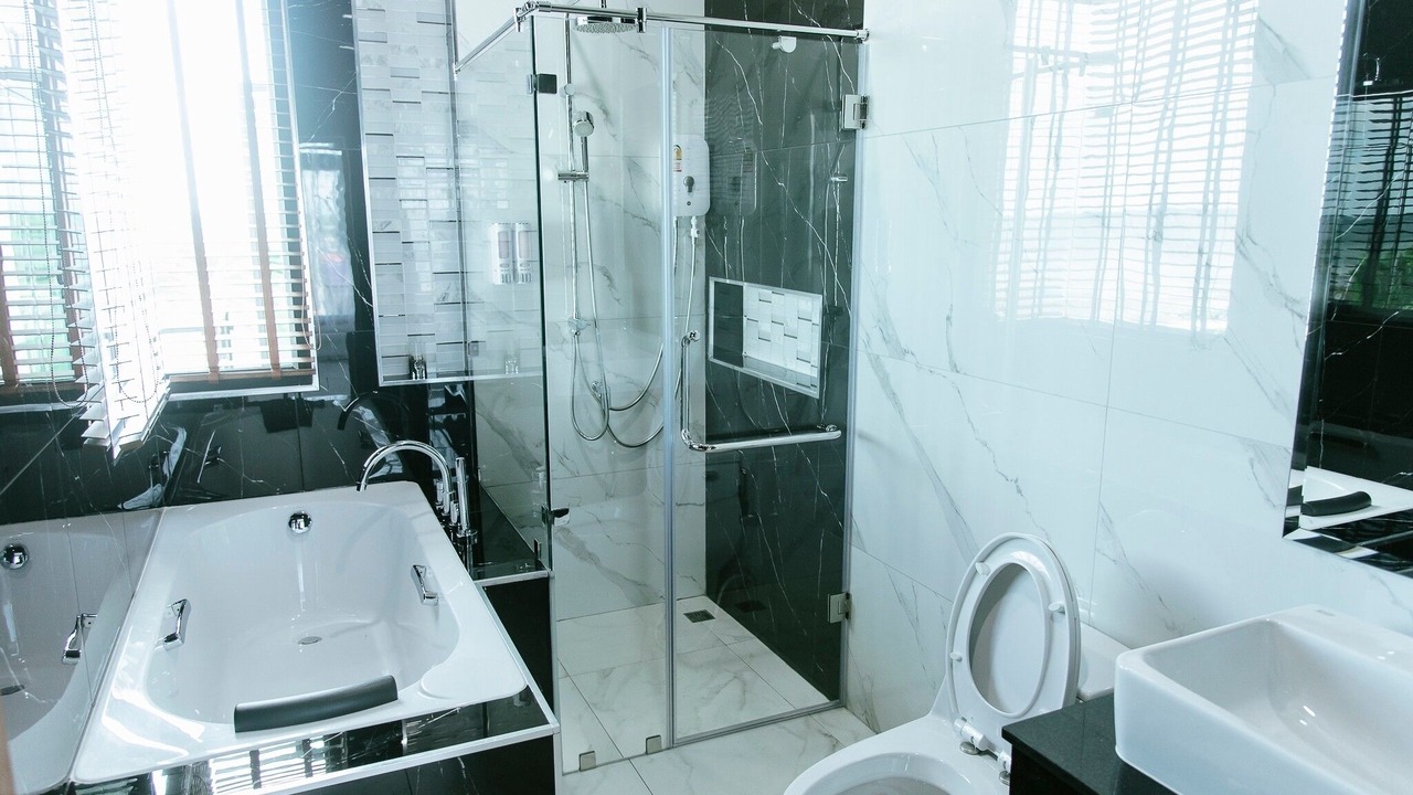 Photo of Bathroom in Laem Sing