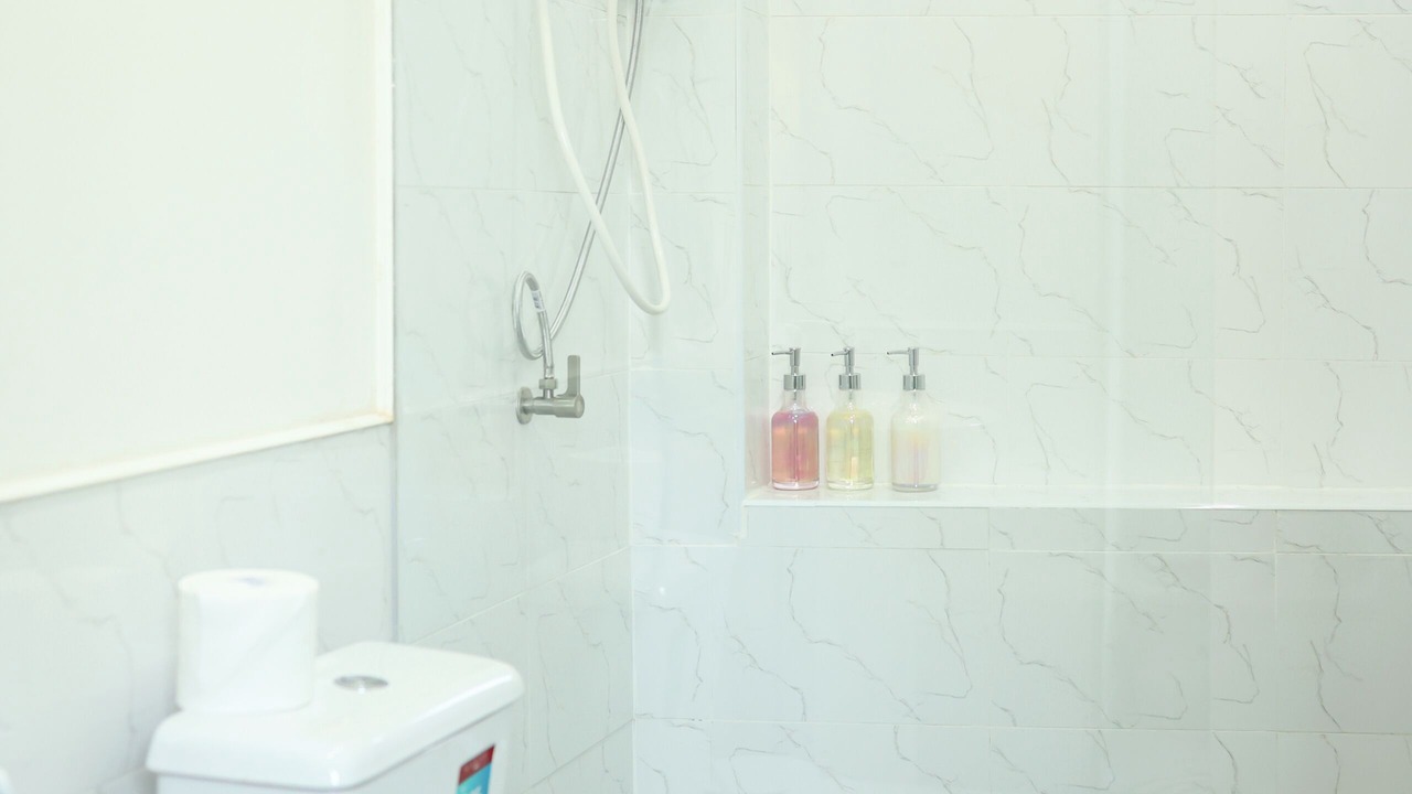 Photo of Bathroom in Nang Lae
