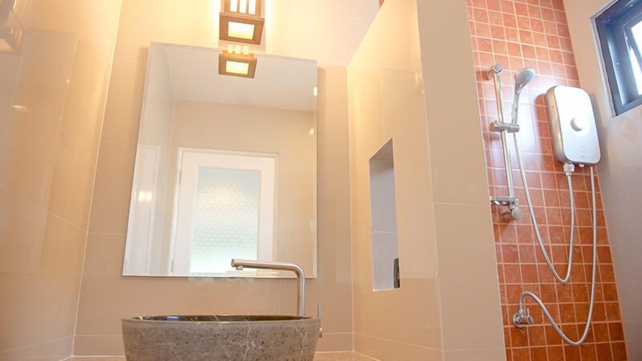 Photo of Bathroom in Bang Phra