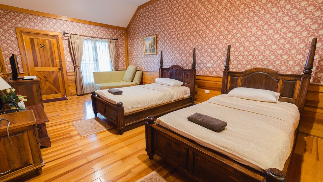 Photo of Bedroom in Khanong Phra