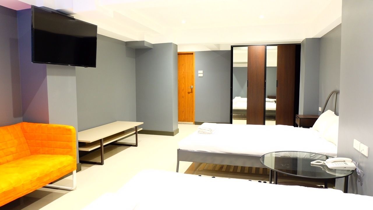Photo of Bedroom in Thanon Phaya Thai