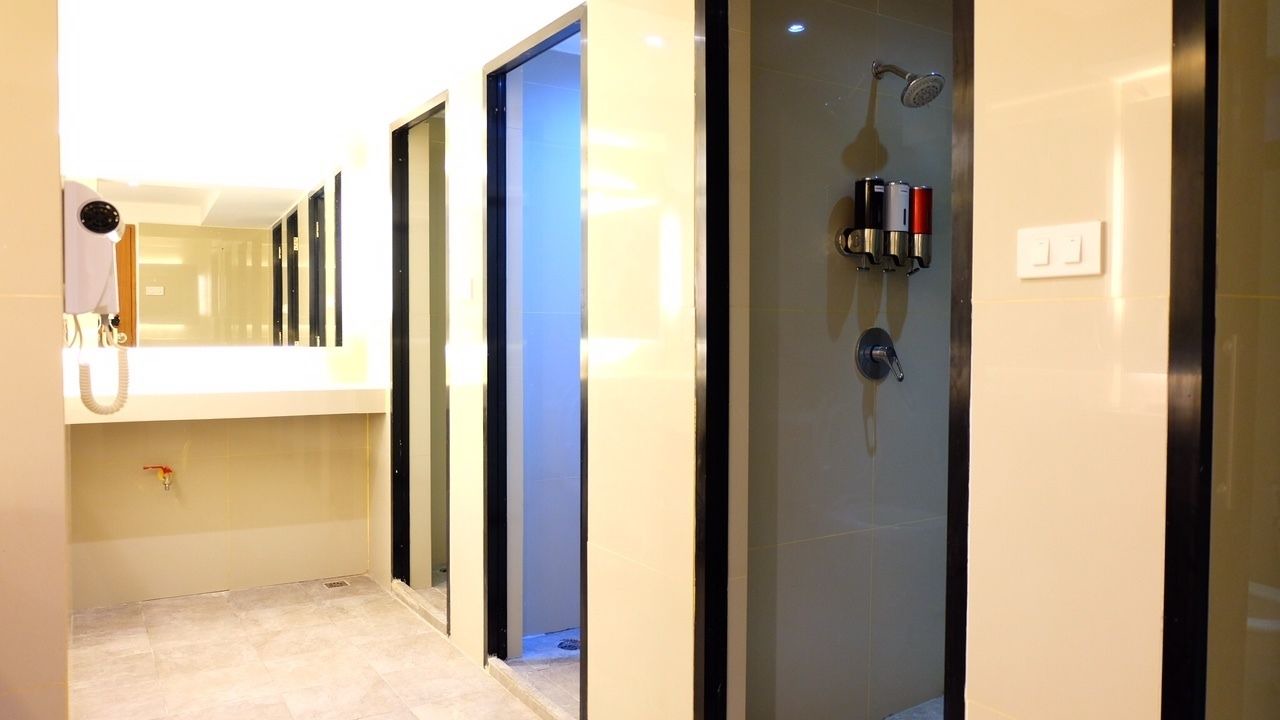 Photo of Bedroom in Thanon Phaya Thai