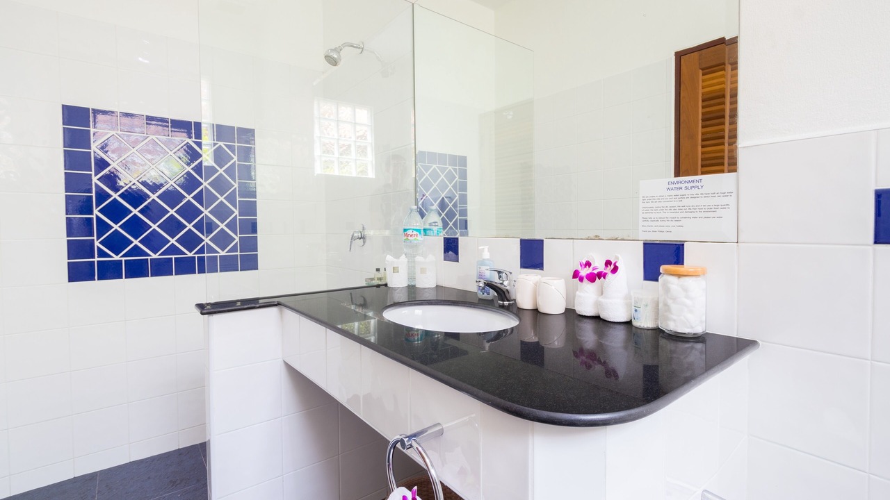Photo of Bathroom in Kata
