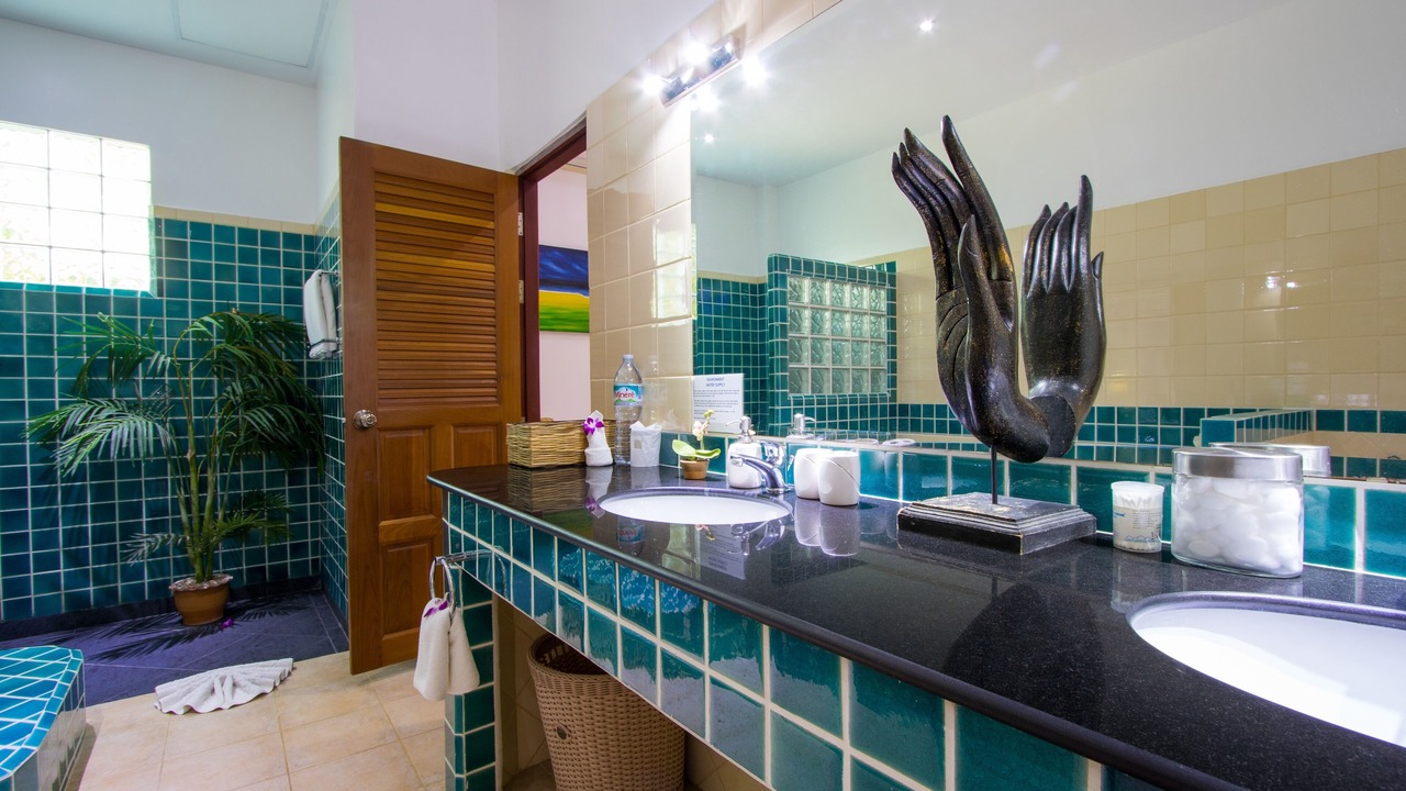 Photo of Bathroom in Kata
