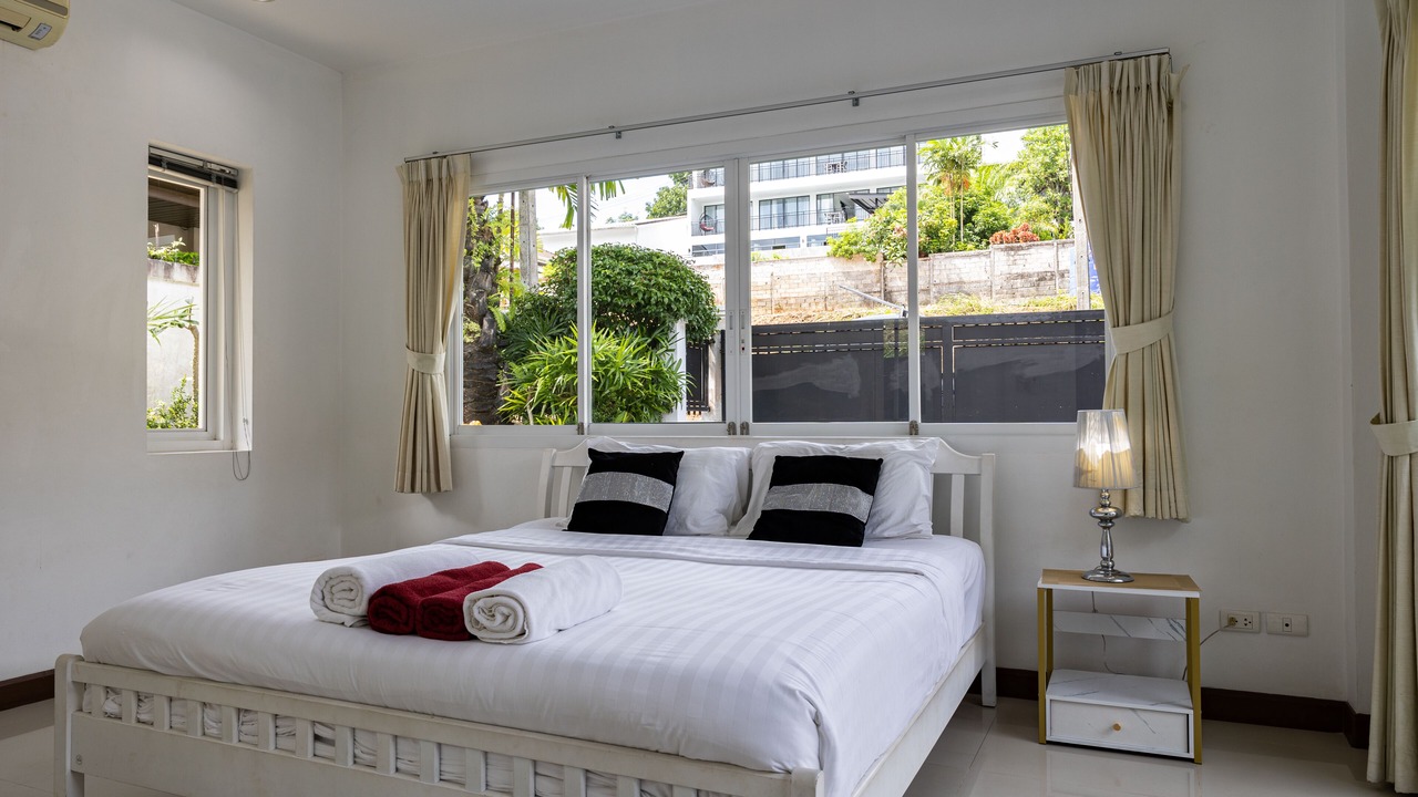 Photo of Bedroom in Chalong