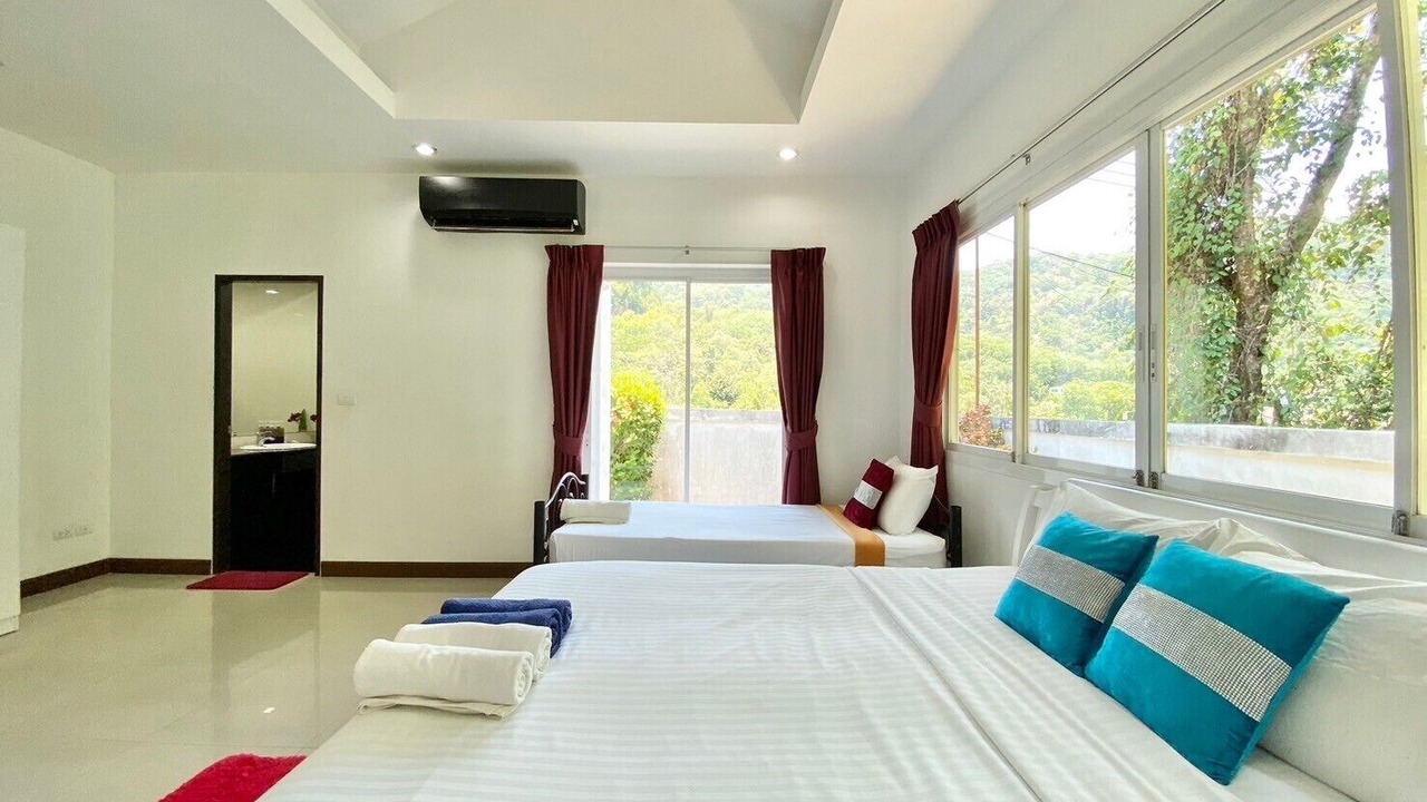 Photo of Bedroom in Chalong