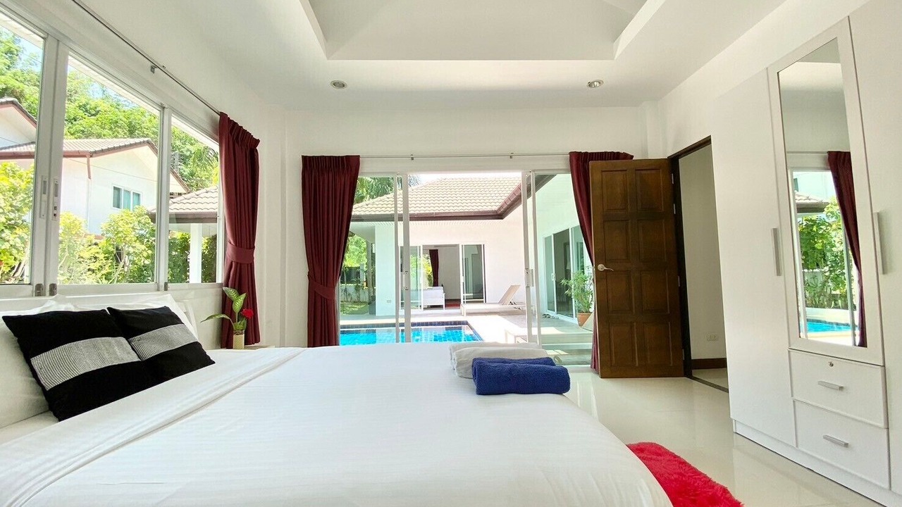 Photo of Bedroom in Chalong