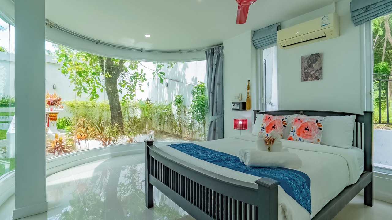 Photo of Bedroom in Chalong