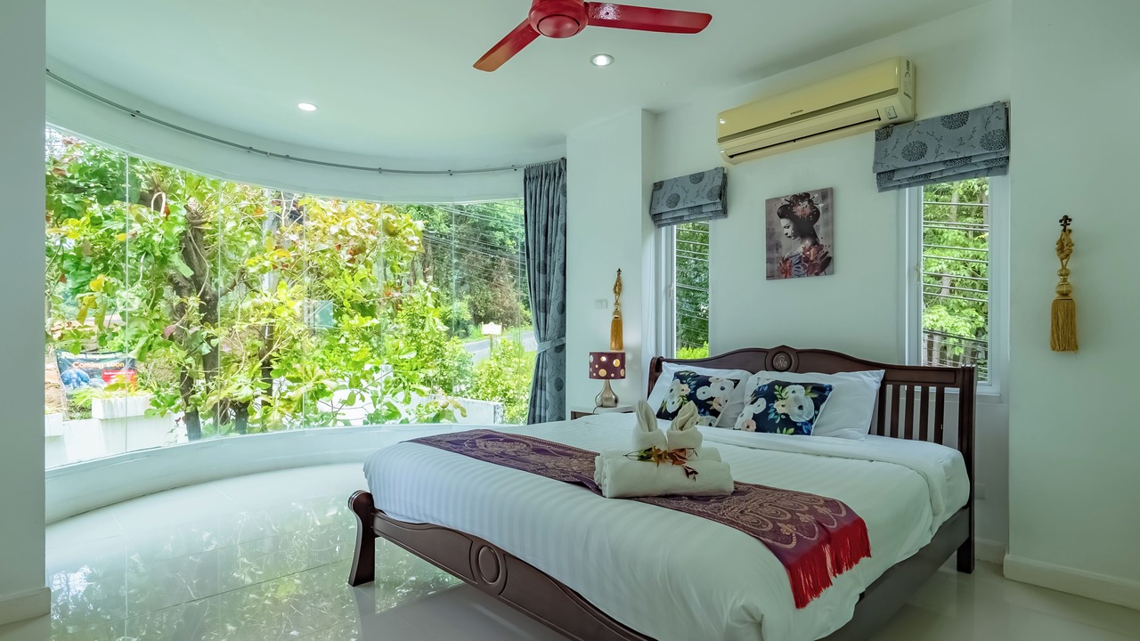 Photo of Bedroom in Chalong