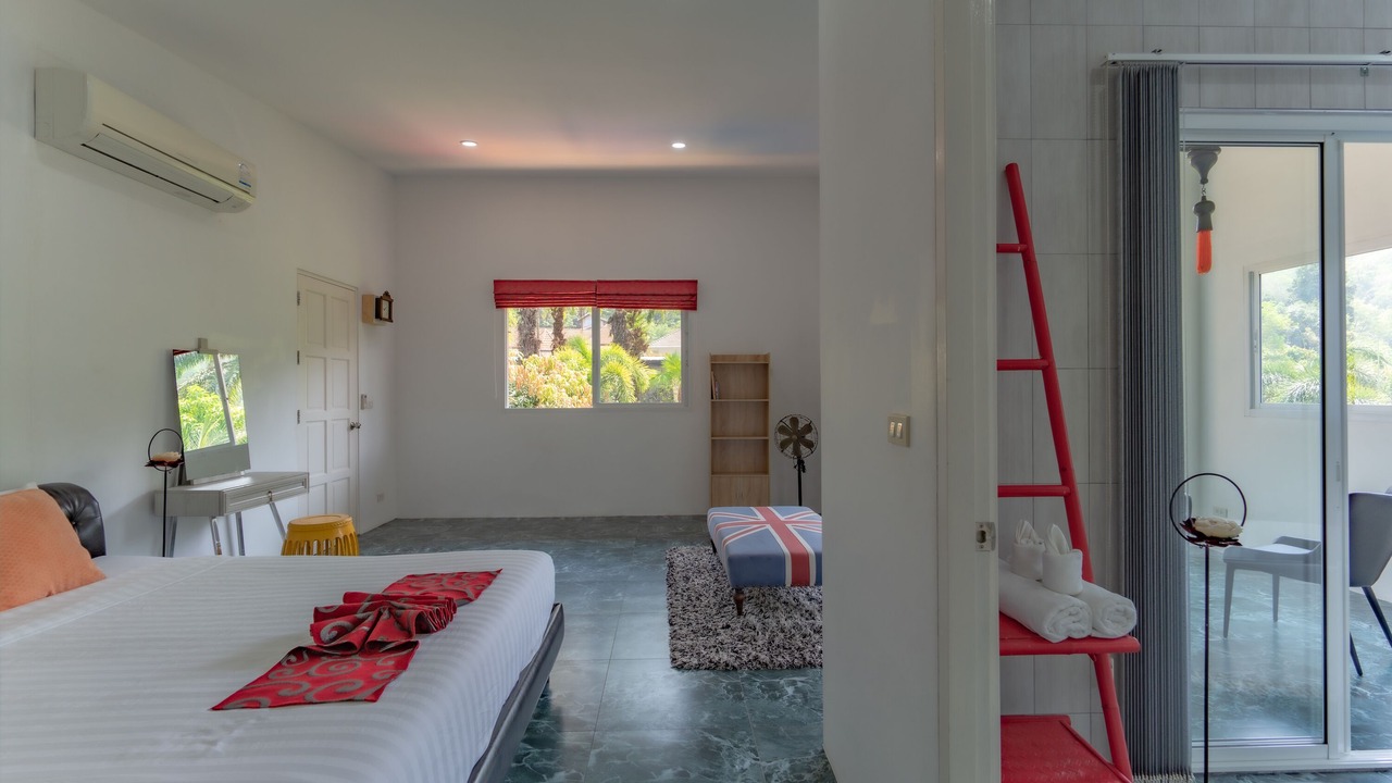 Photo of Bedroom in Chalong