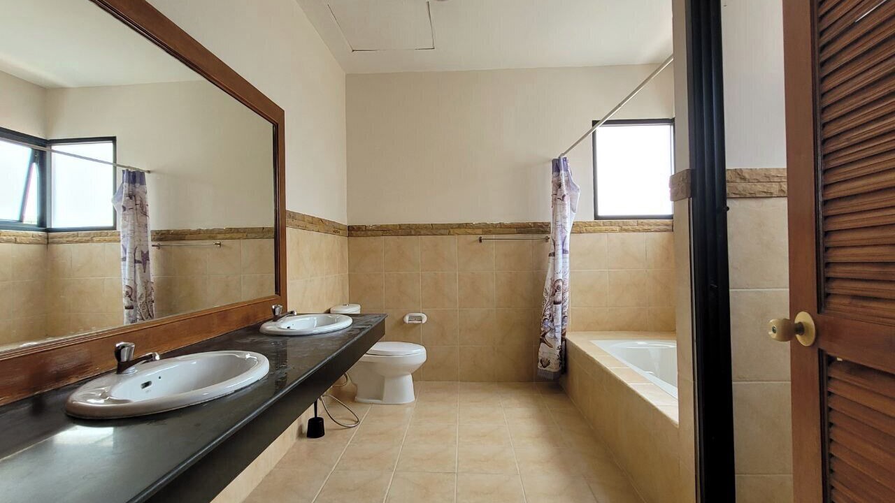 Photo of Bathroom in Kamala