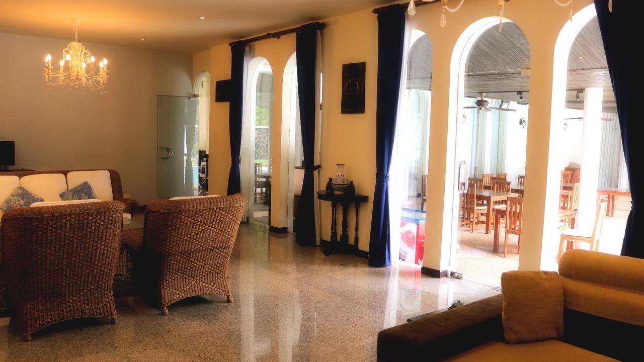 Photo of Livingroom in Chalong