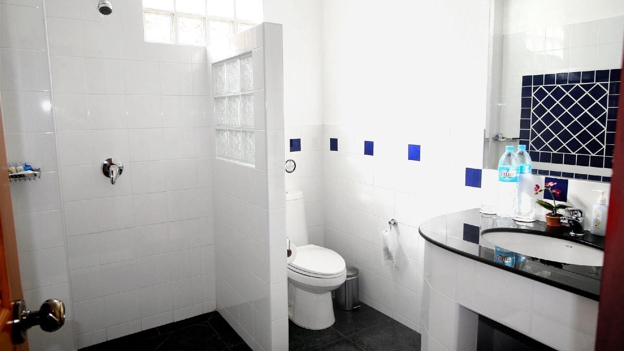 Photo of Bathroom in Kata