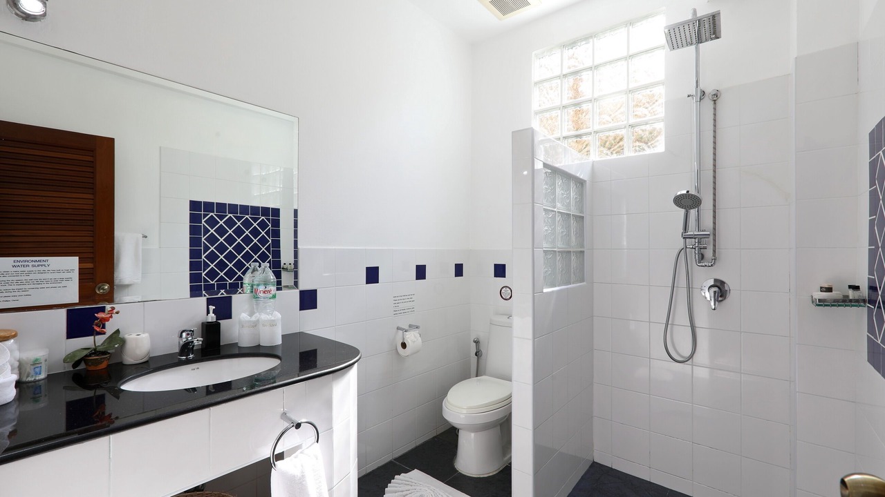 Photo of Bathroom in Kata