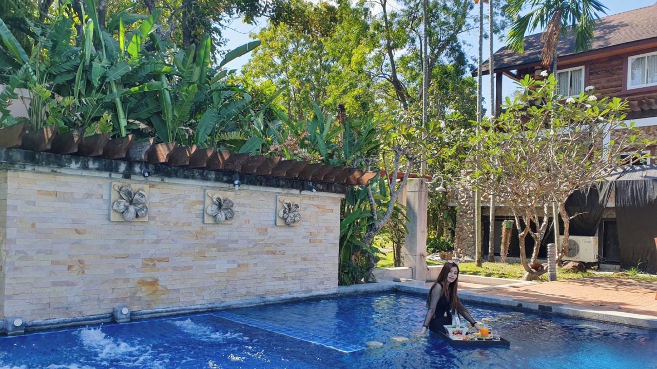 Photo of Outdoor in Khanong Phra