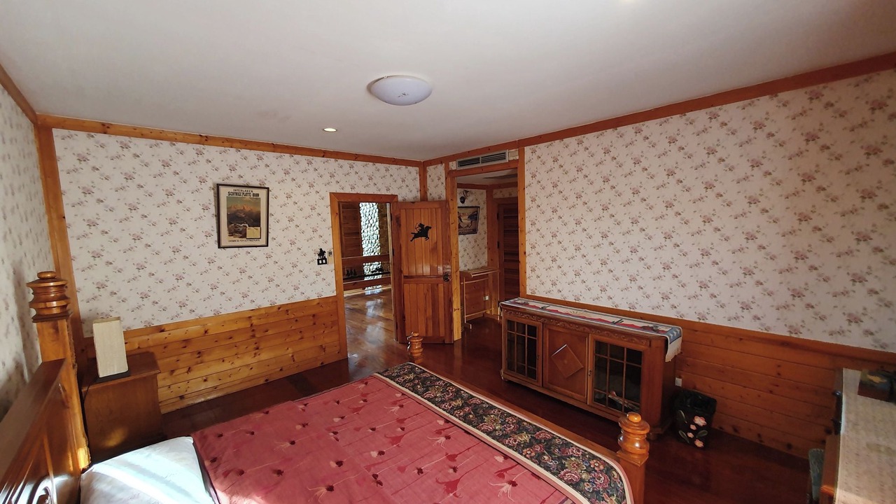 Photo of Bedroom in Khanong Phra