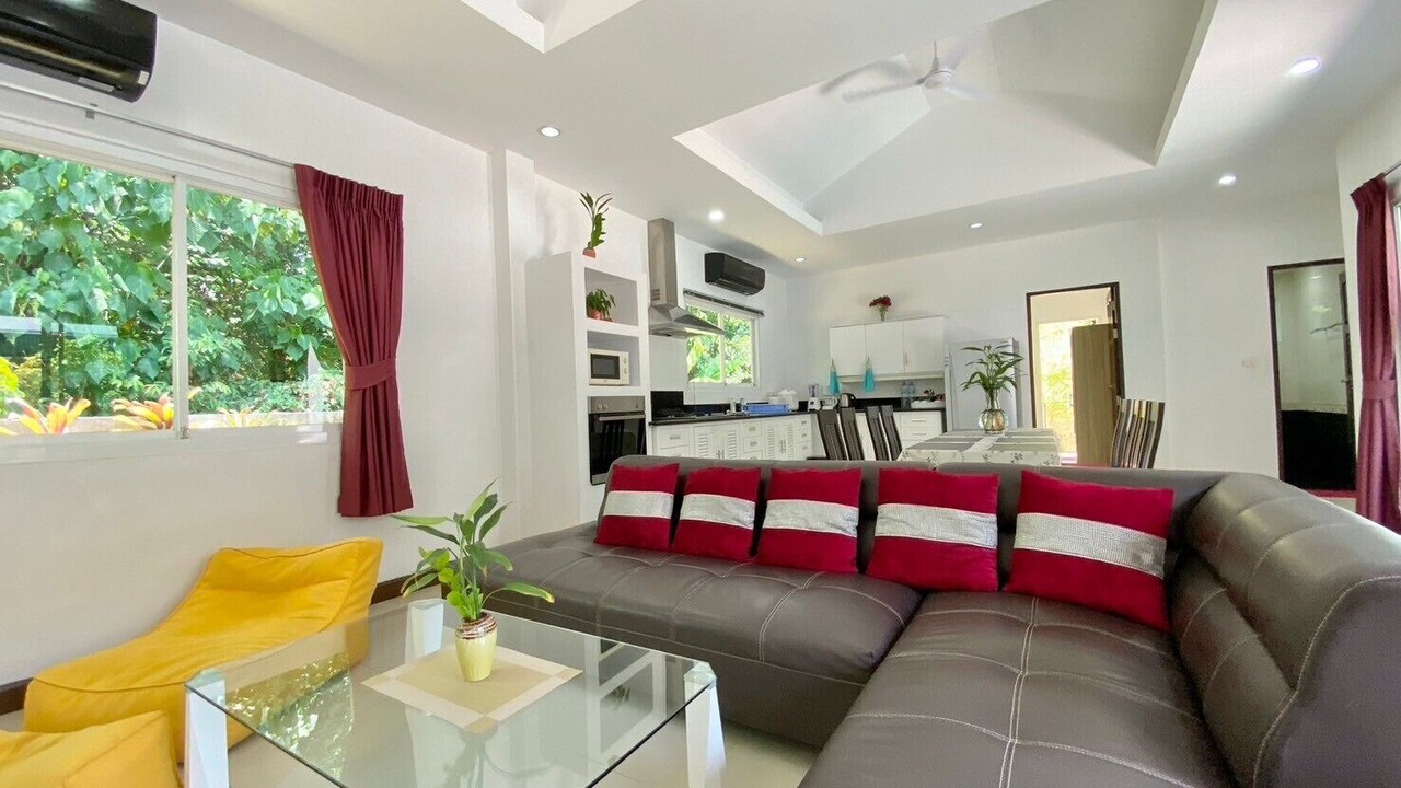 Photo of Livingroom in Chalong