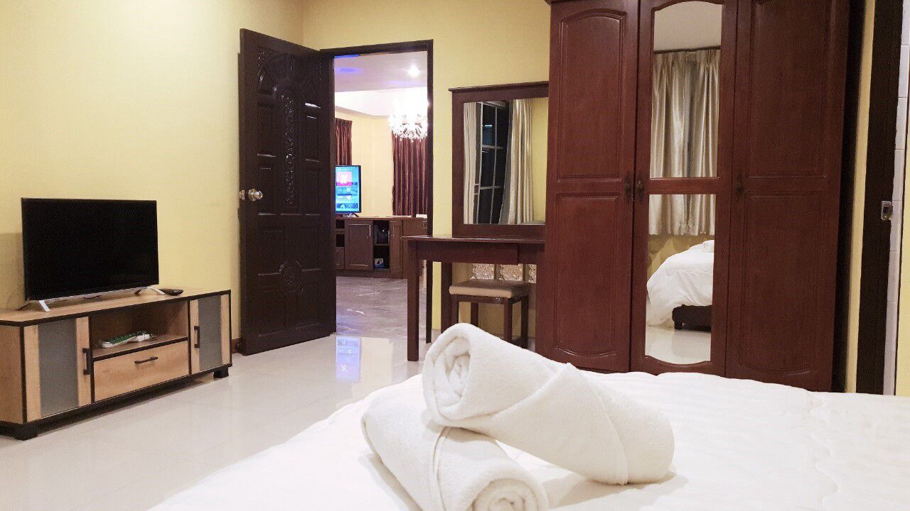 Photo of Bedroom in Na Kluea