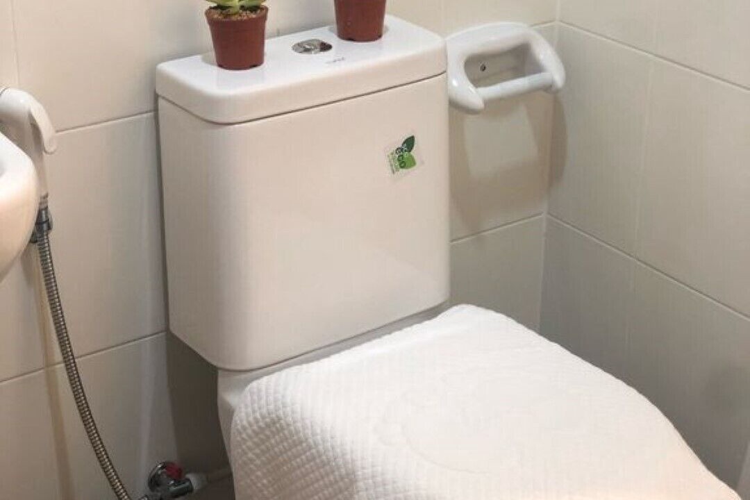 Photo of Bathroom in Din Daeng
