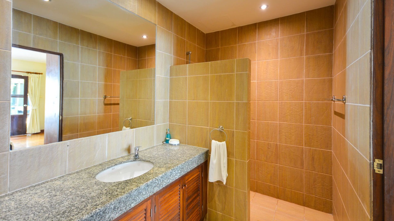 Photo of Bathroom in Kathu