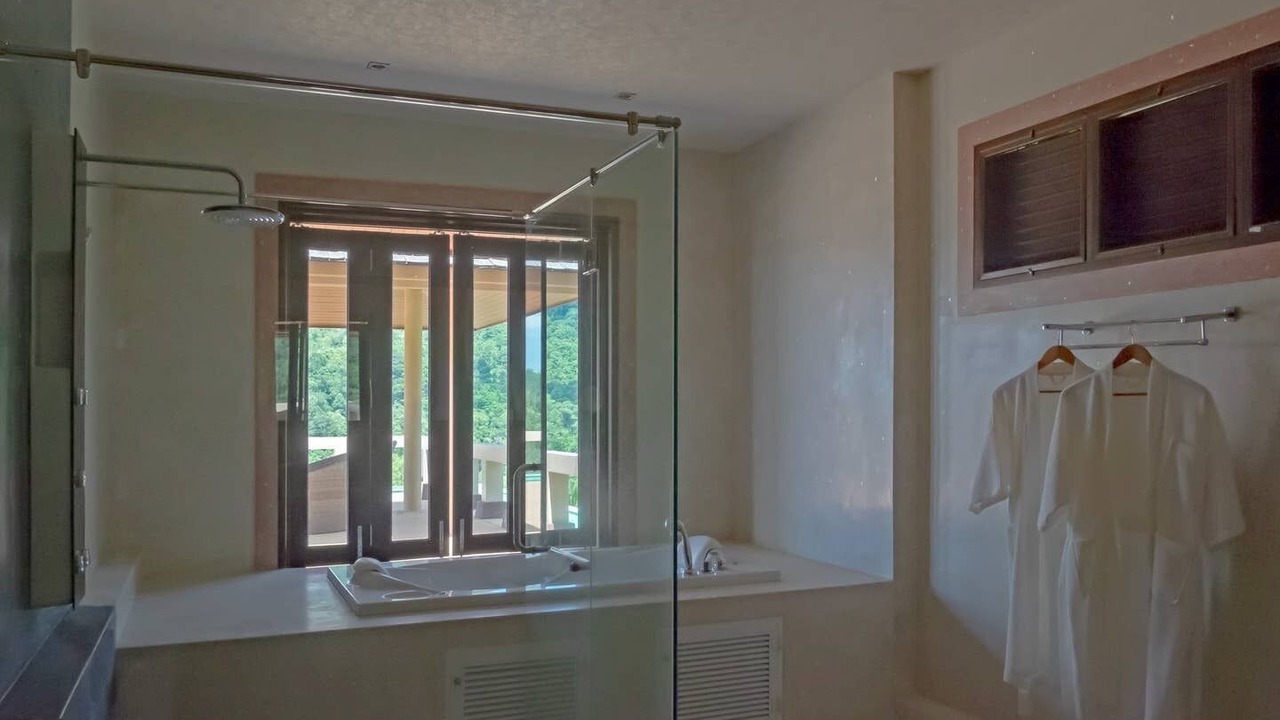 Photo of Bathroom in Ko Kaeo