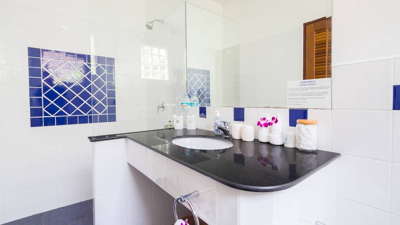 Photo of Bathroom in Kata