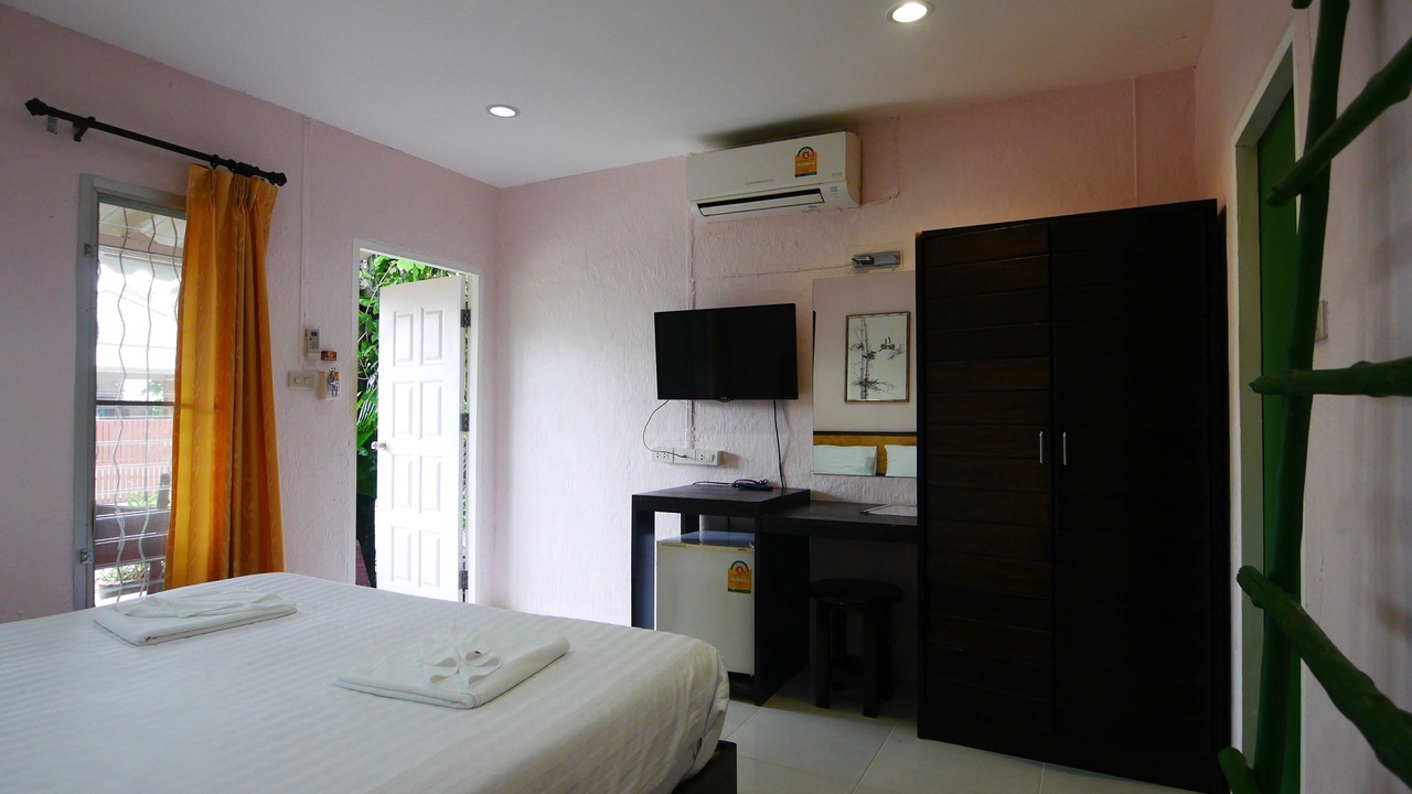 Photo of Bedroom in Chalong