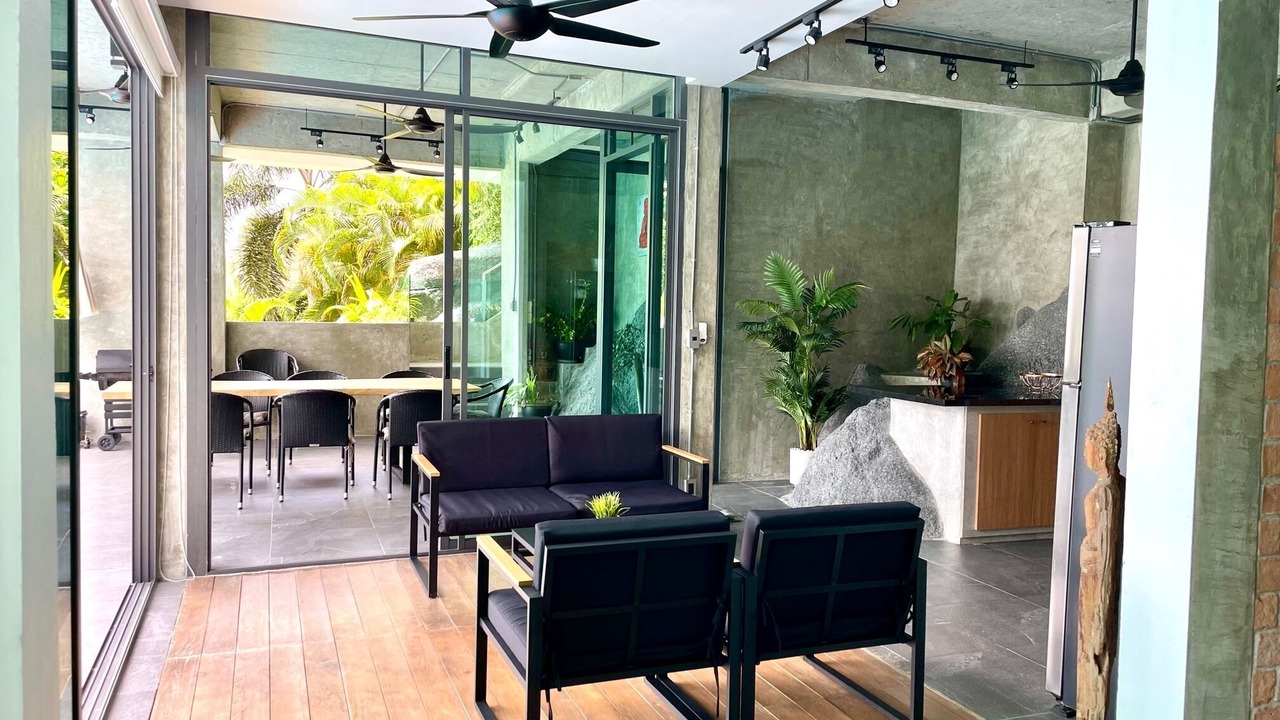 Photo of Livingroom in Karon