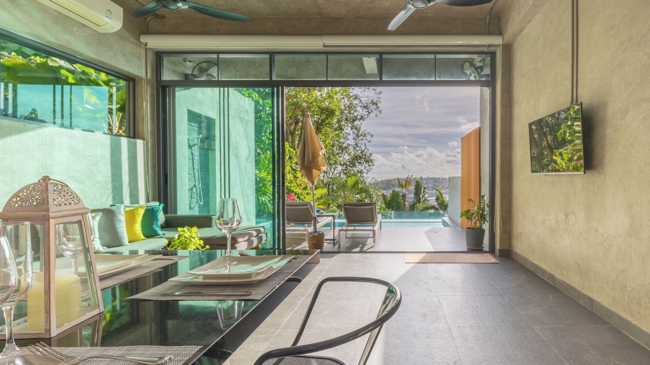Photo of Livingroom in Karon