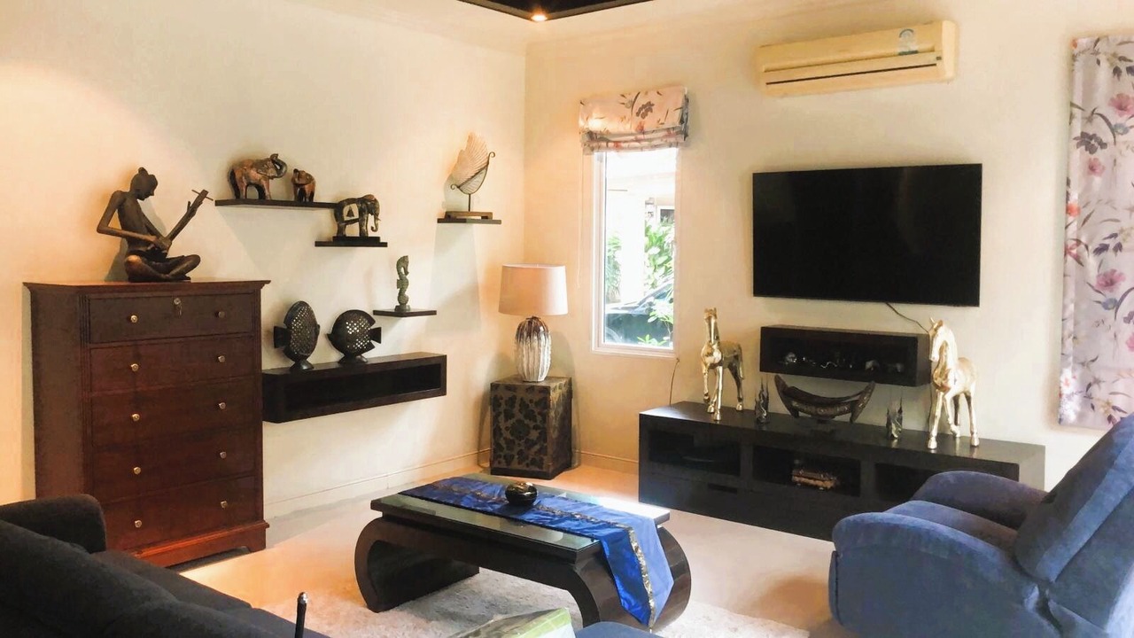 Photo of Livingroom in Karon