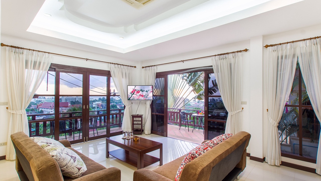 Photo of Livingroom in Karon