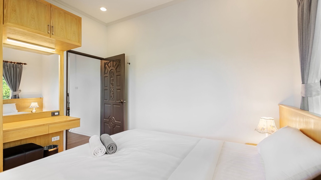 Photo of Bedroom in Chalong
