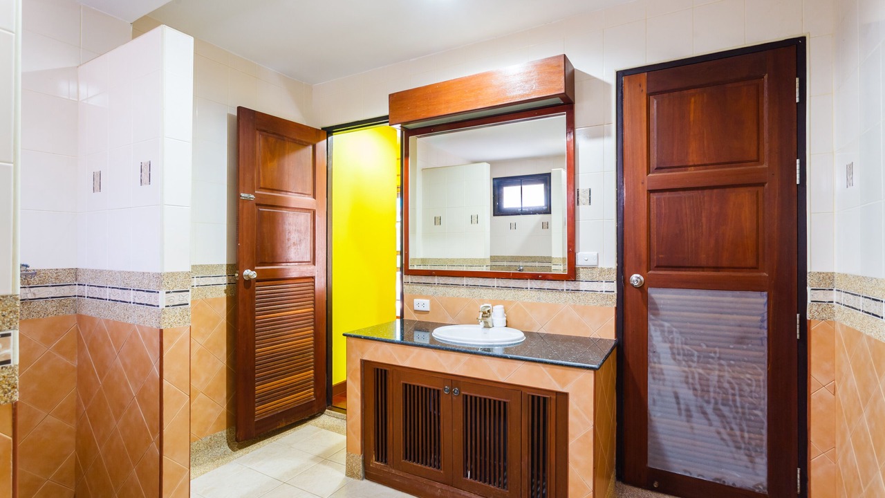 Photo of Bathroom in Chalong