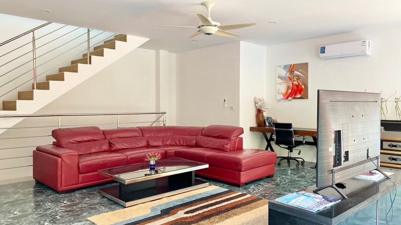 Photo of Livingroom in Chalong