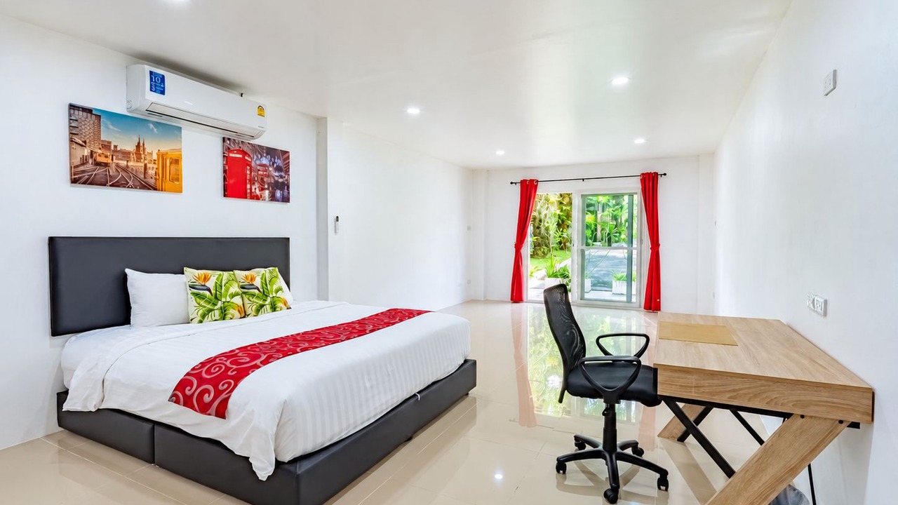 Photo of Bedroom in Chalong