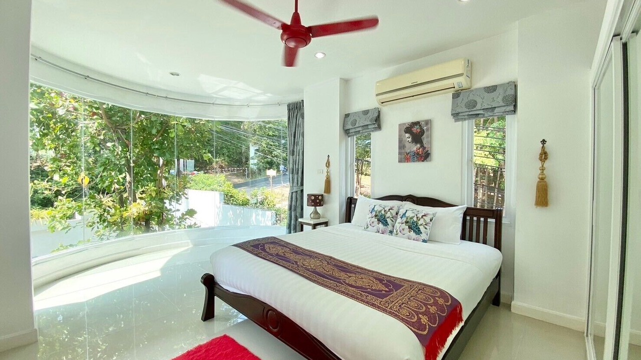 Photo of Bedroom in Chalong