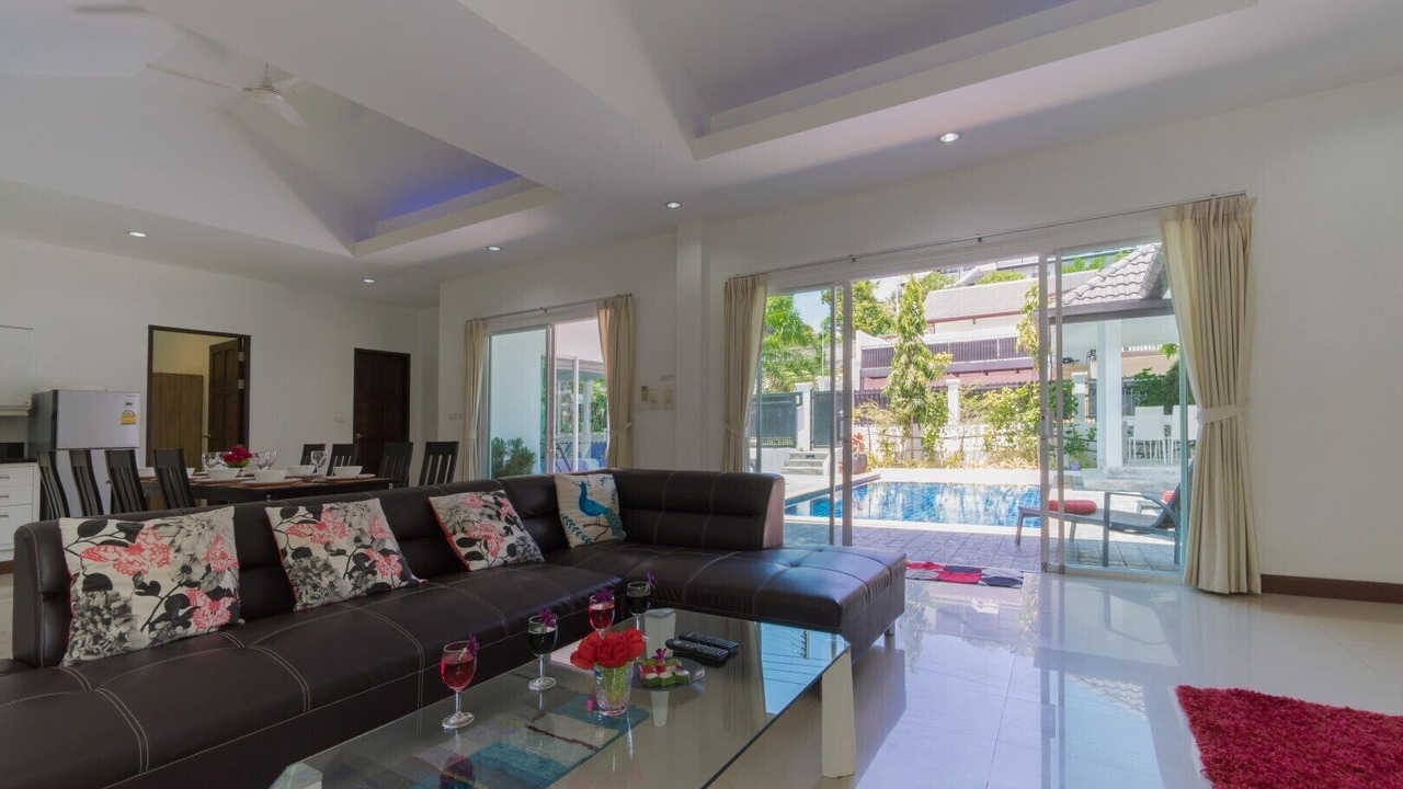 Photo of Livingroom in Chalong