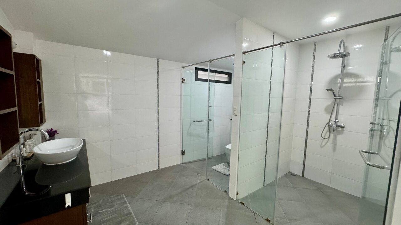 Photo of Bathroom in Ban Saiyuan