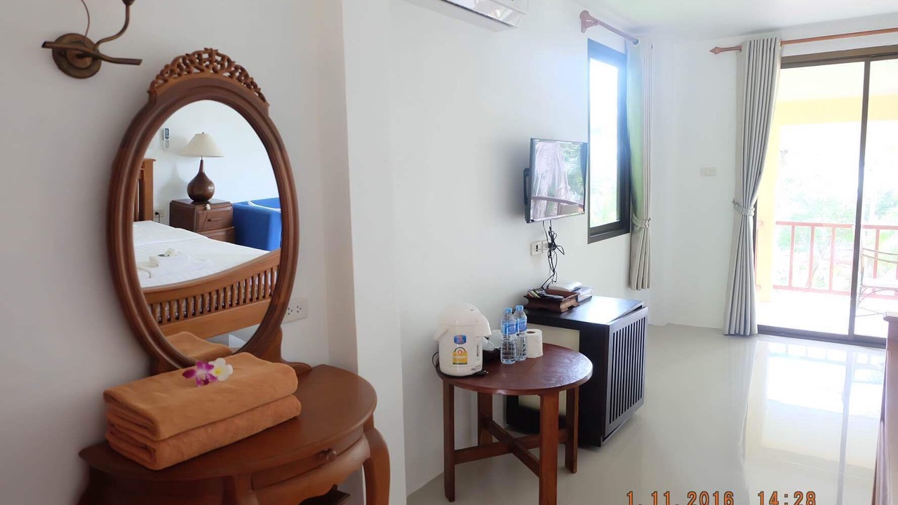 Photo of Bedroom in Koh Lon