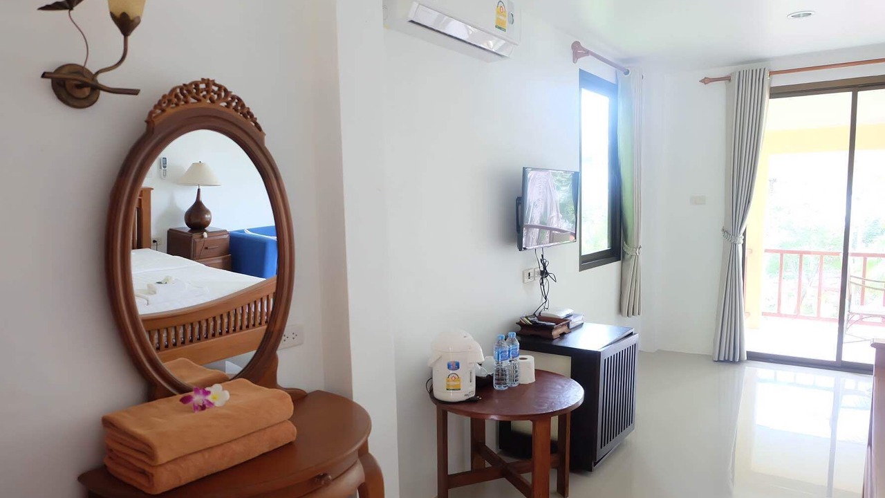 Photo of Bedroom in Koh Lon